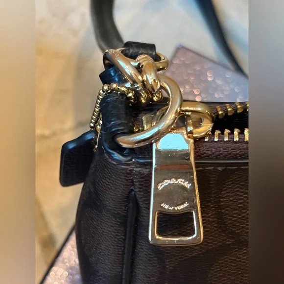 Coach Signature Crossbody bag Brown/Black - Picture 10 of 17